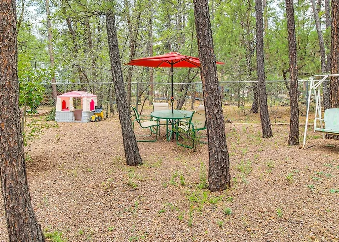 10 Mi To Show Low: Family Cabin!